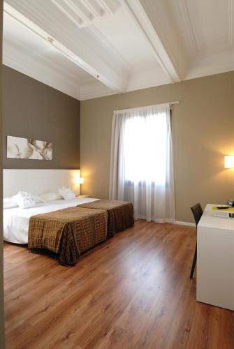 Habitación Doble con acceso al spa - 2 camas del hotel Balneario Alhama De Aragon. Foto 1