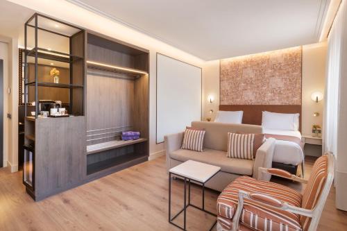 Habitación Triple del hotel Eurostars Sevilla Boutique. Foto 3