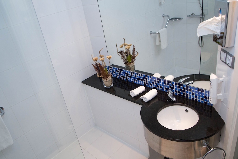 Habitación estándar del hotel Holiday Inn Express Bilbao, An Ihg. Foto 3