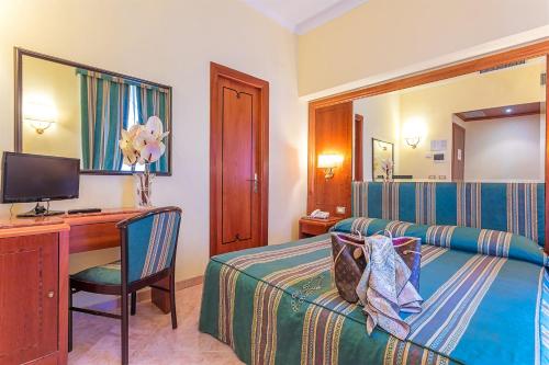 Habitación Doble Estándar - 1 o 2 camas del hotel Raeli Lux. Foto 2