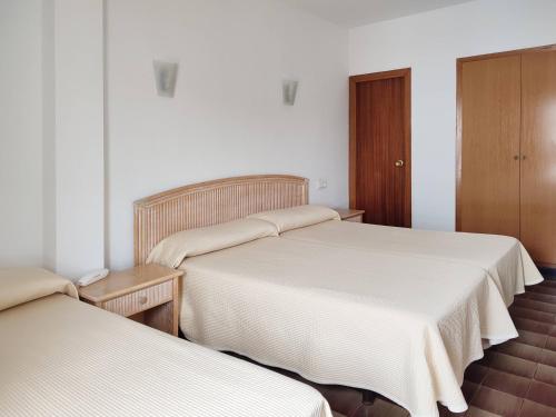 Habitación Triple del hotel Porto. Foto 4