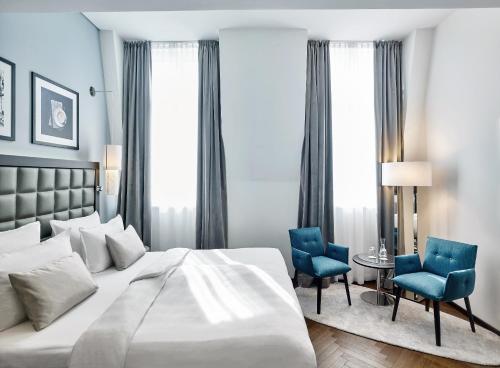 Habitación Superior - 1 cama grande del hotel Steigenberger Herrenhof