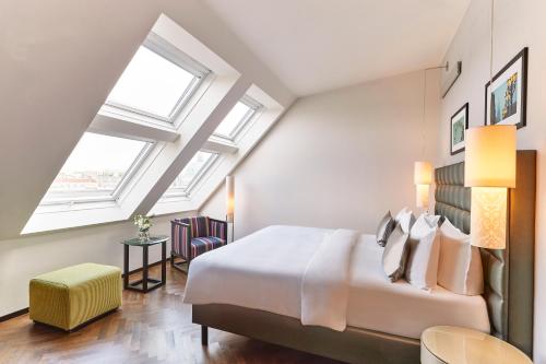 Suite Deluxe del hotel Steigenberger Herrenhof. Foto 1