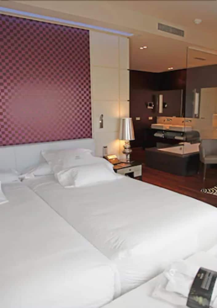 Habitación superior con 1 cama doble o 2 individuales del hotel Gran Nagari Boutique and Spa