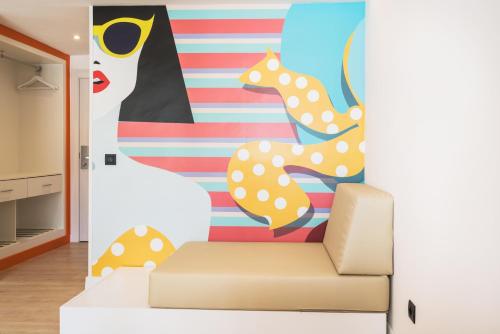 Habitación Doble Superior del hotel Thb Naeco Ibiza - Adults Only. Foto 3