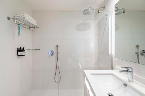 Habitación Doble Superior del hotel Thb Naeco Ibiza - Adults Only. Foto 4
