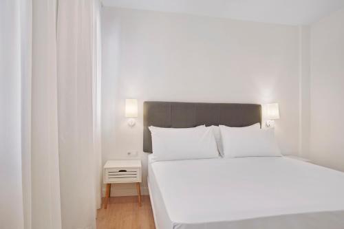 Apartamento familiar de 1 dormitorio del hotel Metrópolis Sevilla. Foto 4