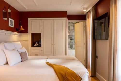 Habitación Deluxe con terraza del hotel Royal Madeleine. Foto 1