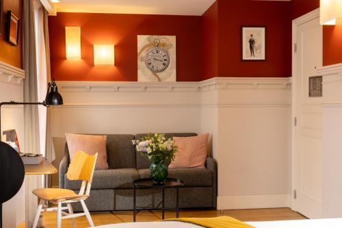 Habitación Deluxe con terraza del hotel Royal Madeleine. Foto 3