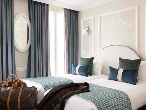 Habitación Doble Estándar - 2 camas del hotel Mercure Paris La Sorbonne Saint Germain des Prés