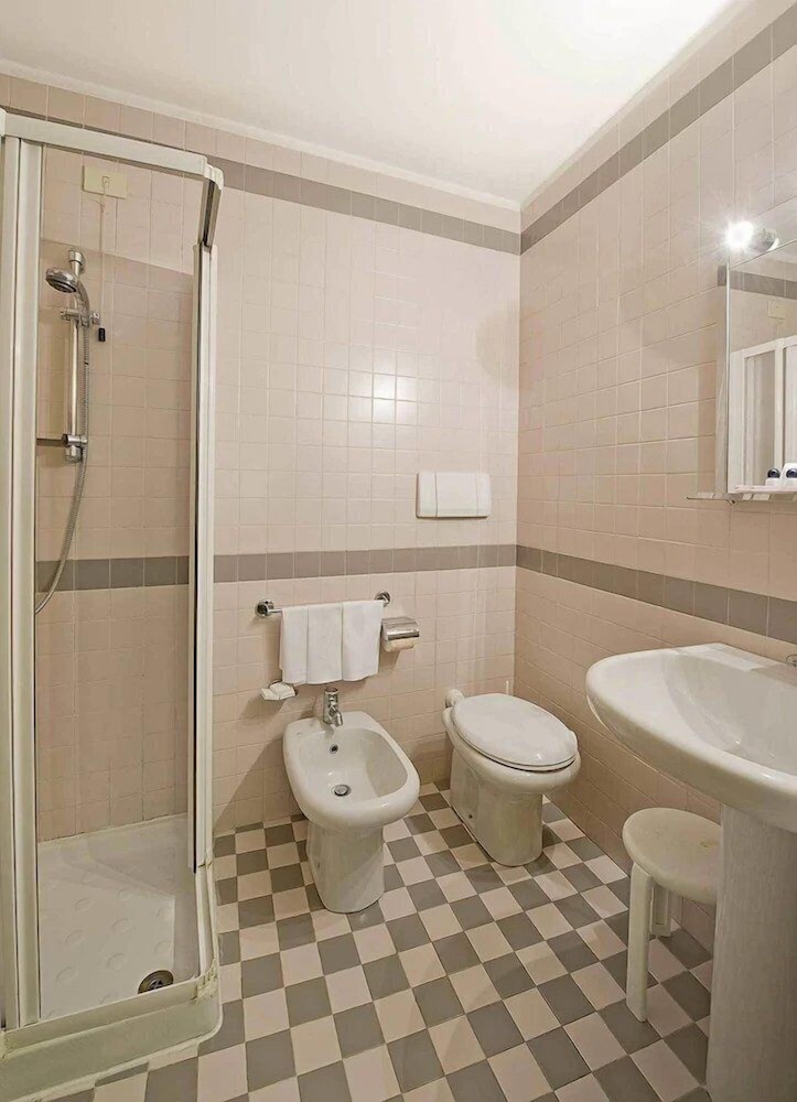 Habitación triple estándar del hotel Nazionale. Foto 3