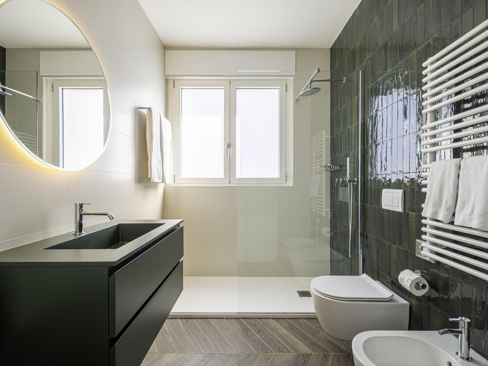 Apartamento Deluxe en un edificio independiente del hotel Mercure Villa Romanazzi Carducci Bari. Foto 2