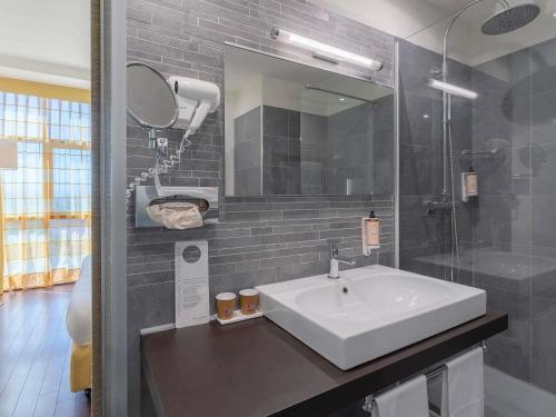 Habitación Doble Estándar - 2 camas del hotel Mercure Siracusa Prometeo. Foto 3