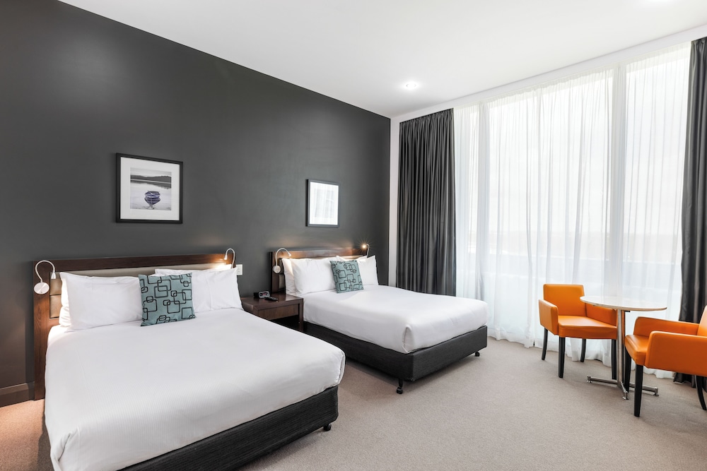 Habitación Premier con 2 camas individuales del hotel Novotel Brisbane Airport. Foto 3
