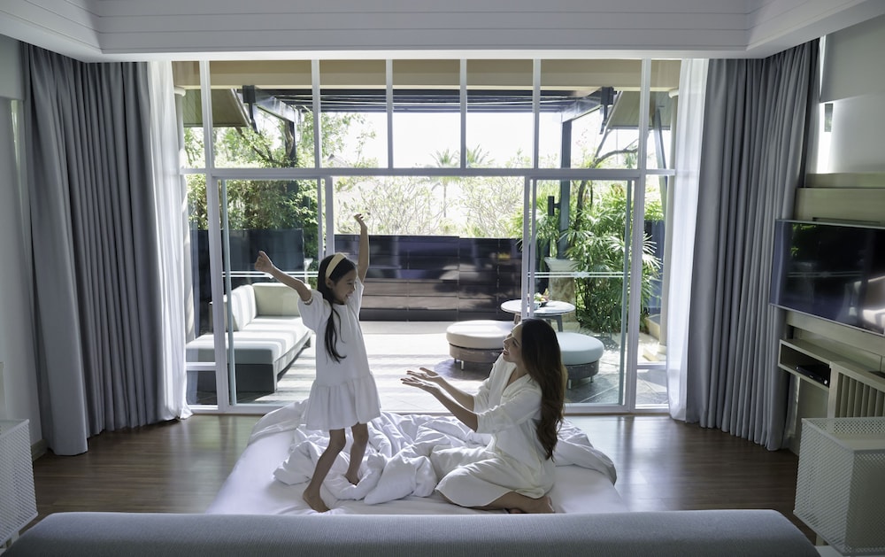 Villa con piscina y vistas al jardín, 1 cama King, un oasis tropical para recargar energías del hotel Pullman Phuket Panwa Beach Resort - Sha Plus. Foto 1
