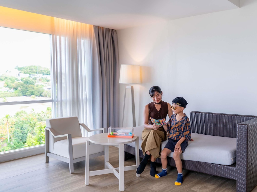 SUITE DELUXE, 1 cama King Size, Balcón con vistas al Mar de Andamán del hotel Pullman Phuket Panwa Beach Resort - Sha Plus. Foto 10