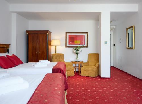 Habitación Triple del hotel Leon D´oro. Foto 1