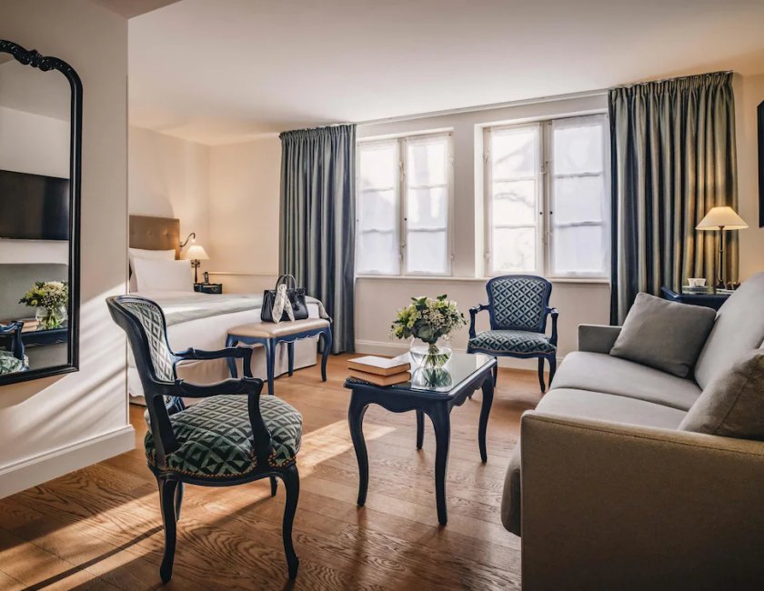 Habitación doble 1 Cama king Prestige del hotel Cour Du Corbeau Strasbourg - Mgallery