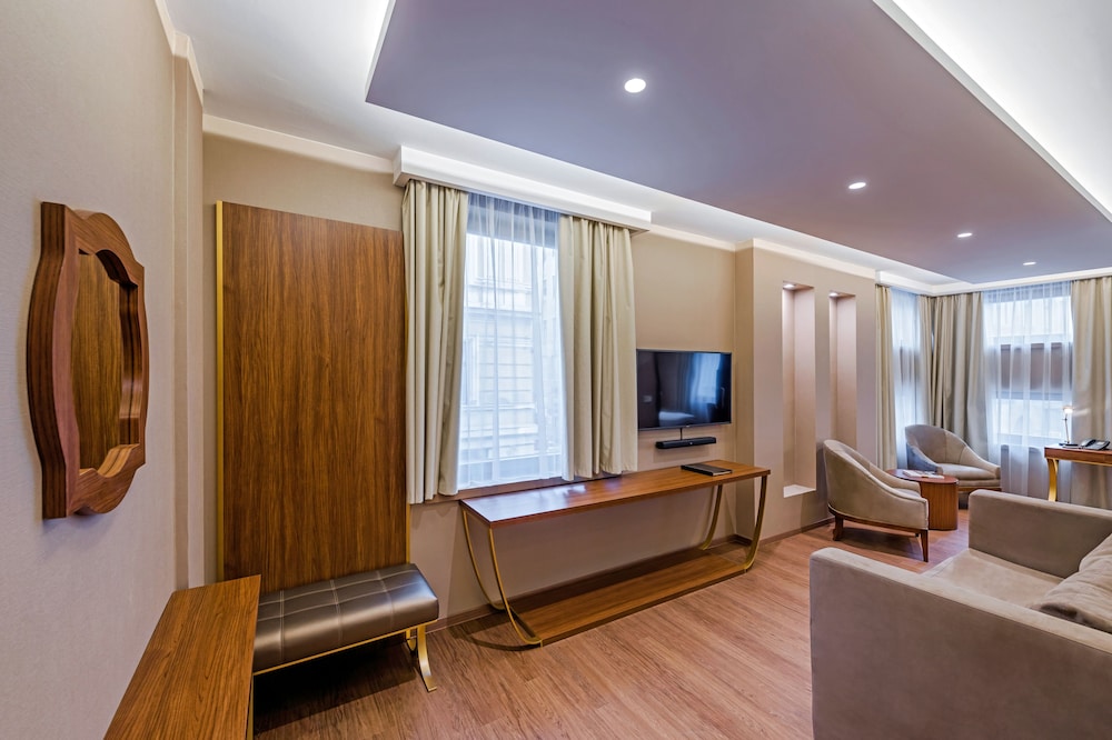 Suite del hotel Continental Budapest. Foto 6