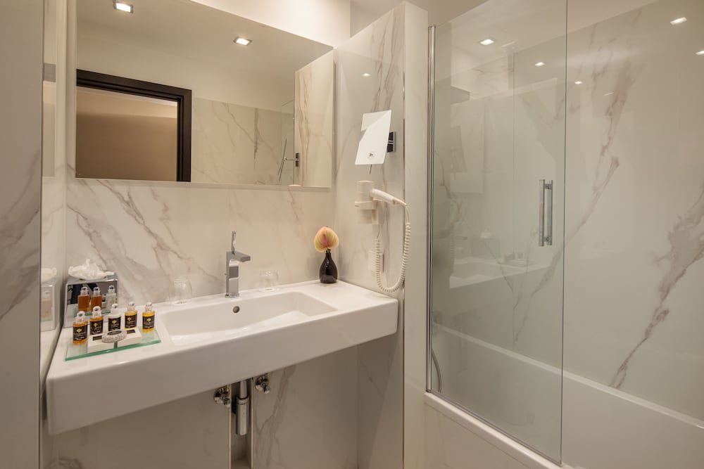 Habitación ejecutiva doble del hotel Continental Budapest. Foto 3