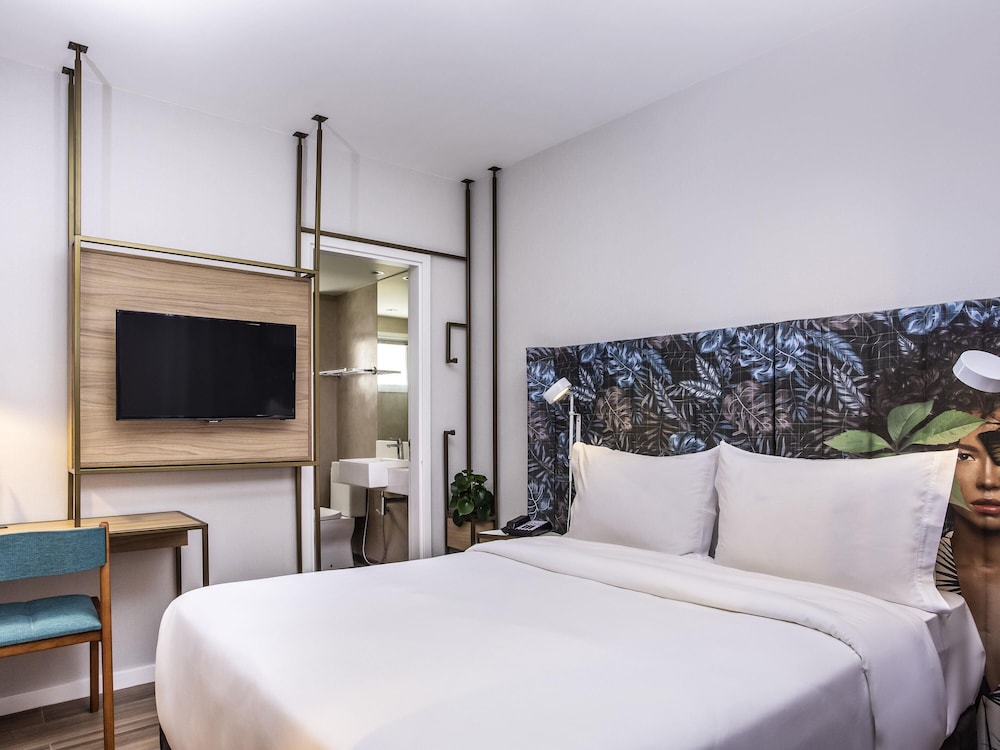 Habitación ejecutiva, 1 cama doble, vistas parciales al mar del hotel Mercure Rio Boutique Copacabana. Foto 3