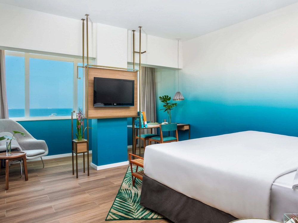 Habitación de lujo, 1 cama de matrimonio, mirando al mar del hotel Mercure Rio Boutique Copacabana. Foto 7
