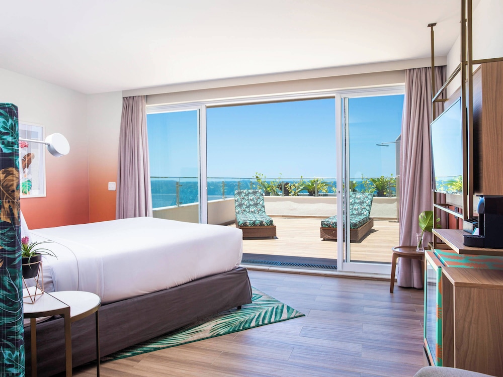 Suite, 1 cama doble, balcón del hotel Mercure Rio Boutique Copacabana. Foto 2