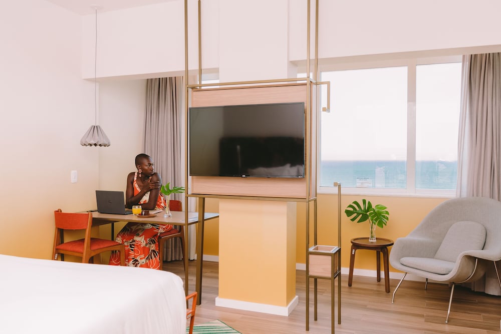 Habitación Deluxe, 1 cama doble, frente al mar del hotel Mercure Rio Boutique Copacabana. Foto 1