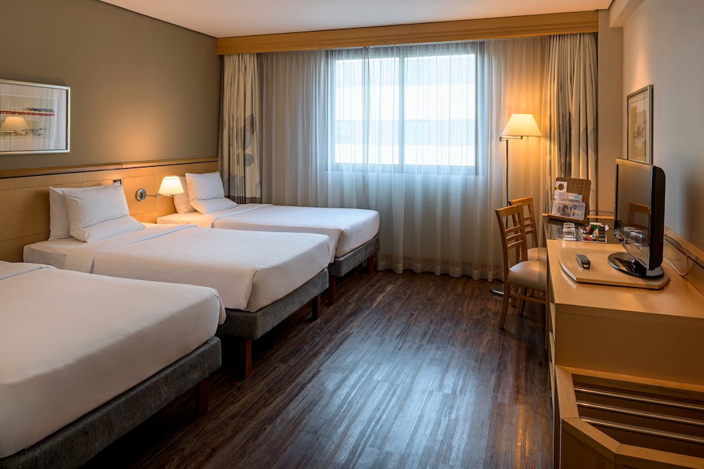 Habitación Estándar con 3 camas individuales del hotel Novotel Sao Paulo Center Norte