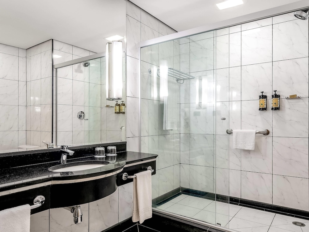 Habitación estándar con 2 camas individuales del hotel Novotel Sao Paulo Center Norte. Foto 4