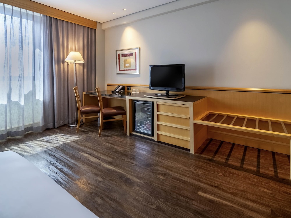 Habitación estándar con 2 camas individuales del hotel Novotel Sao Paulo Center Norte. Foto 5