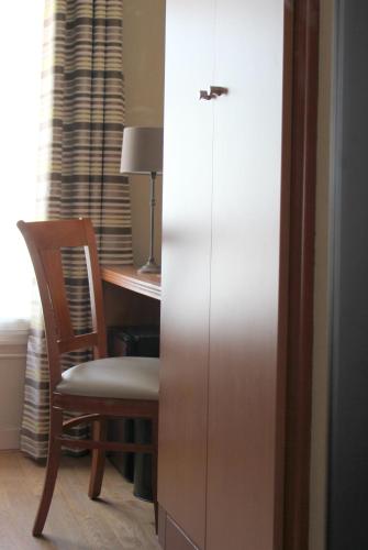 Habitación Doble - 2 camas del hotel Beaugency. Foto 2