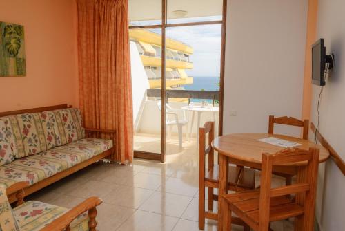 Estudio con vistas al mar del hotel Las Arenas. Foto 3