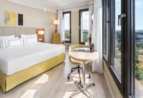 Suite Grand The Level con acceso al salón executive del hotel Melia Luxembourg. Foto 6