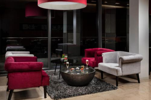 Suite Grand The Level con acceso al salón executive del hotel Melia Luxembourg. Foto 8