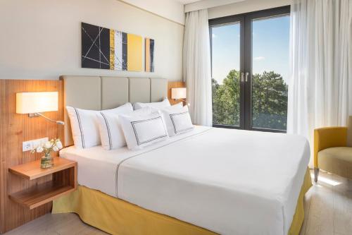 Habitación Premium The Level con vistas a la ciudad y acceso al salón executive del hotel Melia Luxembourg. Foto 8