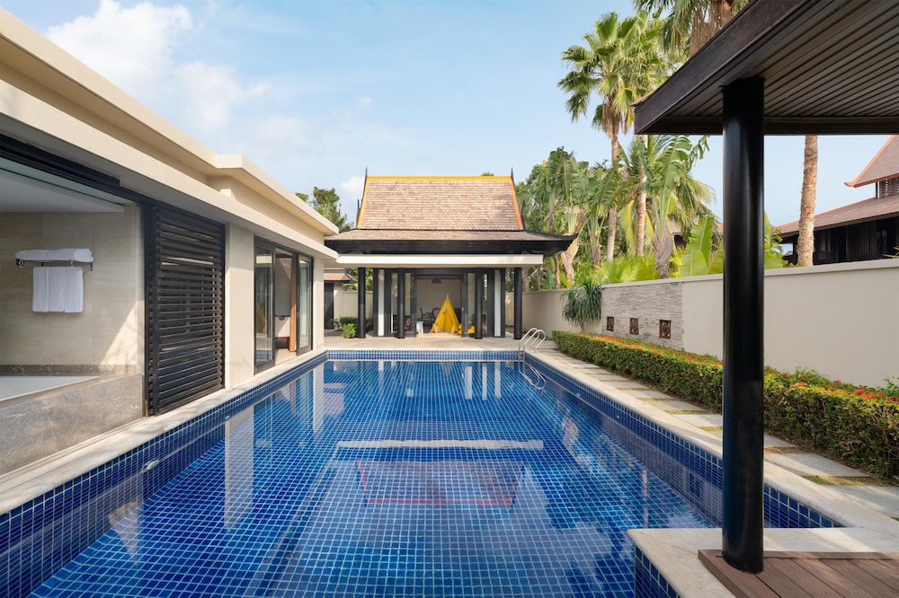 VILLA FAMILIAR, 1 Cama King, Piscina Privada y Jardín Exótico del hotel Pullman Sanya Yalong Bay Villas and Resort