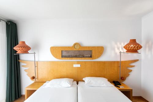 Habitación Doble Confort - 1 o 2 camas del hotel Ponta Delgada. Foto 3