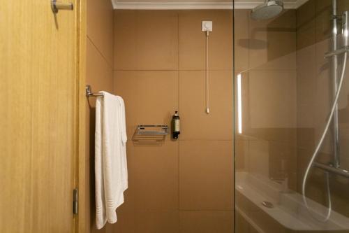 Habitación Triple del hotel Ponta Delgada. Foto 1