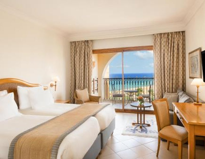 Family Room - Two Connecting Rooms del hotel Mövenpick Resort and Marine Spa Sousse. Foto 1