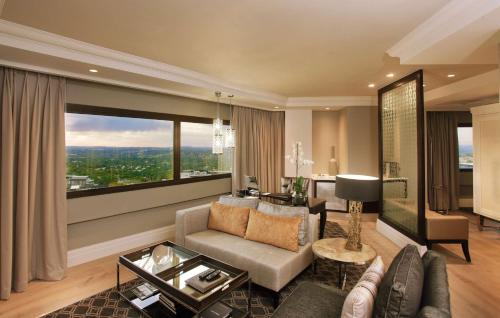 Suite Junior Sandton Sun del hotel Sandton Sun and Towers