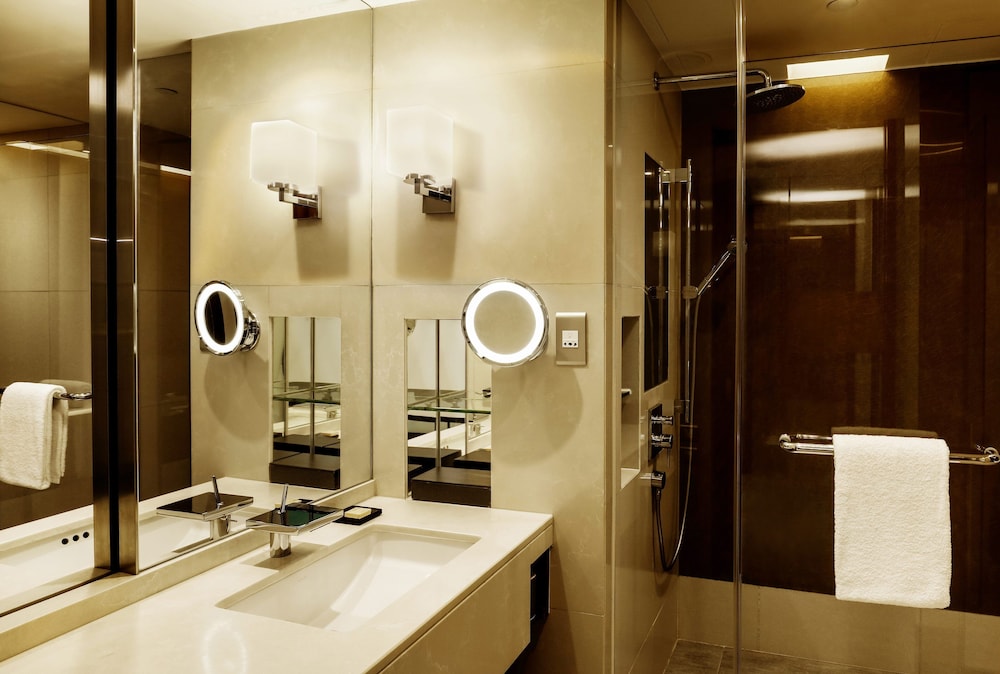 2 camas gemelas del hotel Hyatt Regency Hong Kong, Tsim Sha Tsui. Foto 5