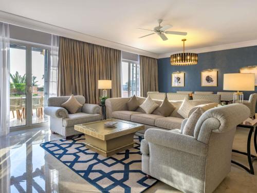 Suite Presidencial del hotel Movenpick Resort and Residences Aqaba. Foto 2