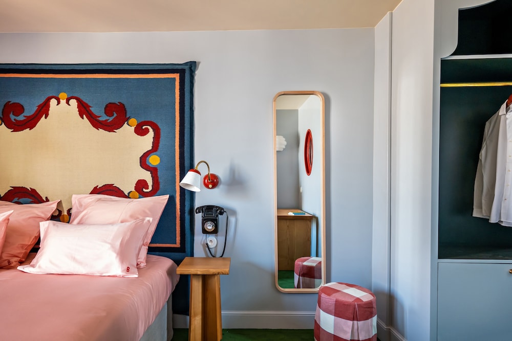 Chambre Double Supérieure avec Balcon del hotel de La Boétie