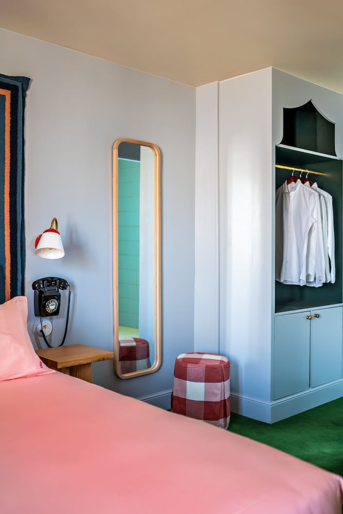 Habitación superior con 1 cama doble o 2 individuales del hotel de La Boétie. Foto 4