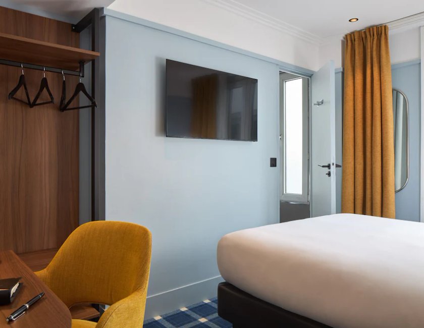 Habitación Confort doble del hotel Timhotel Paris Gare Du Nord. Foto 2