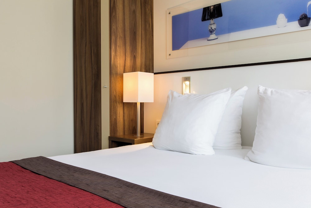 Habitación estándar, 1 cama de matrimonio del hotel Holiday Inn Eindhoven Centre, An Ihg. Foto 1