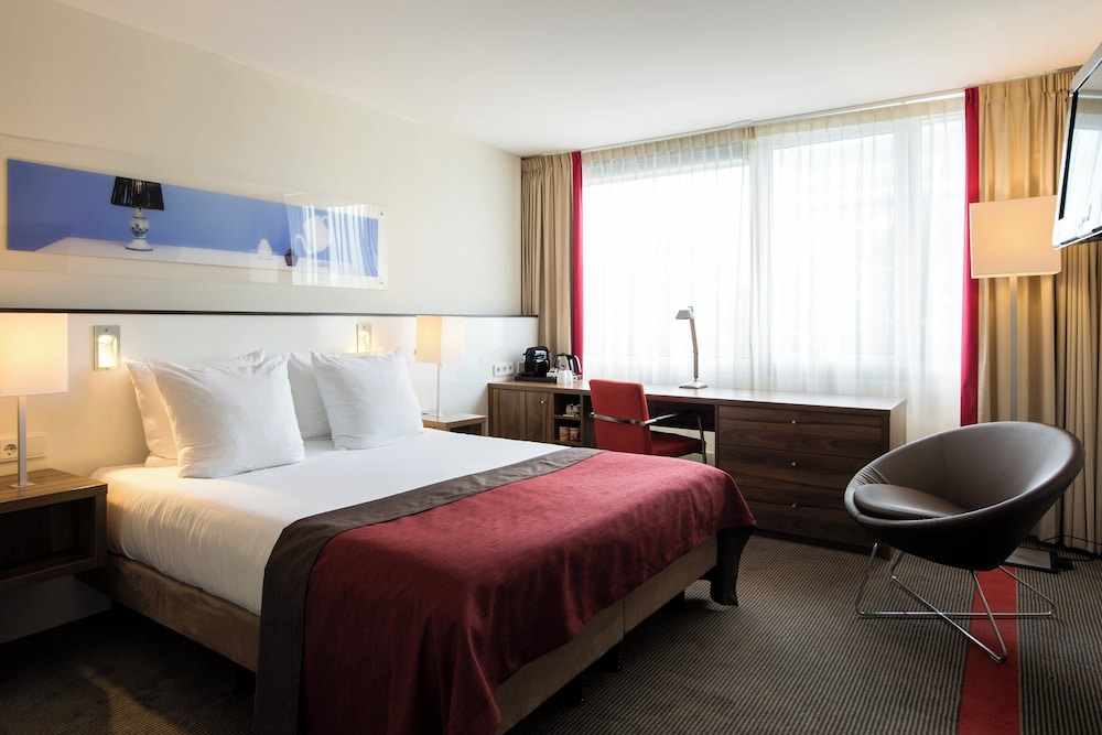 Habitación estándar, 1 cama de matrimonio del hotel Holiday Inn Eindhoven Centre, An Ihg. Foto 2