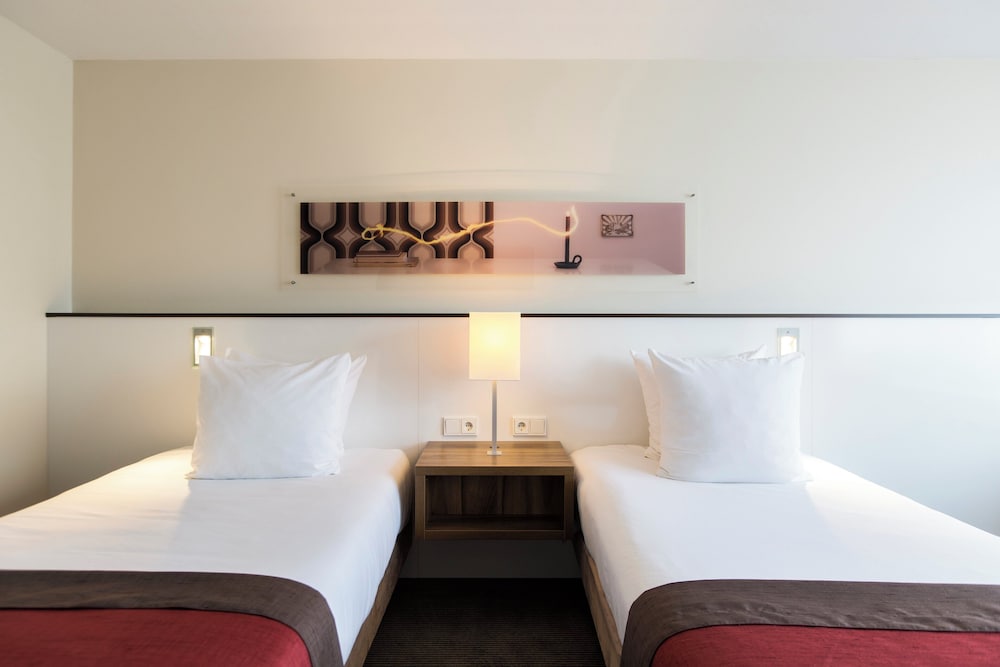 Habitación estándar, 2 camas individuales del hotel Holiday Inn Eindhoven Centre, An Ihg. Foto 3