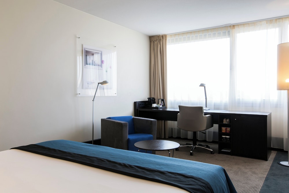 Habitación Premium, 1 cama de matrimonio grande, vistas a la ciudad del hotel Holiday Inn Eindhoven Centre, An Ihg